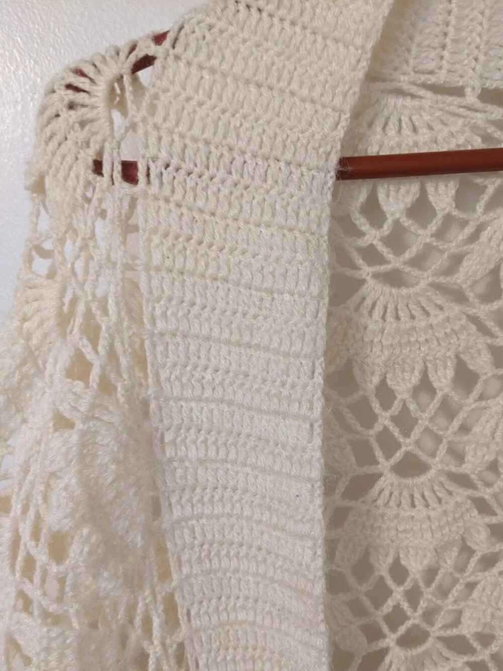Hand Crochet Open Knit Shawl Wrap Lace Pattern Cream Fringe Boho Hippie - Picture 5 of 10